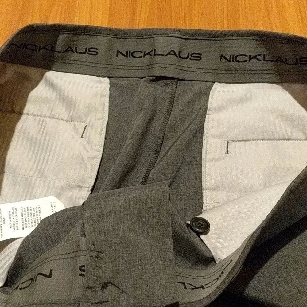 Men's shorts - Picture 2 of 4